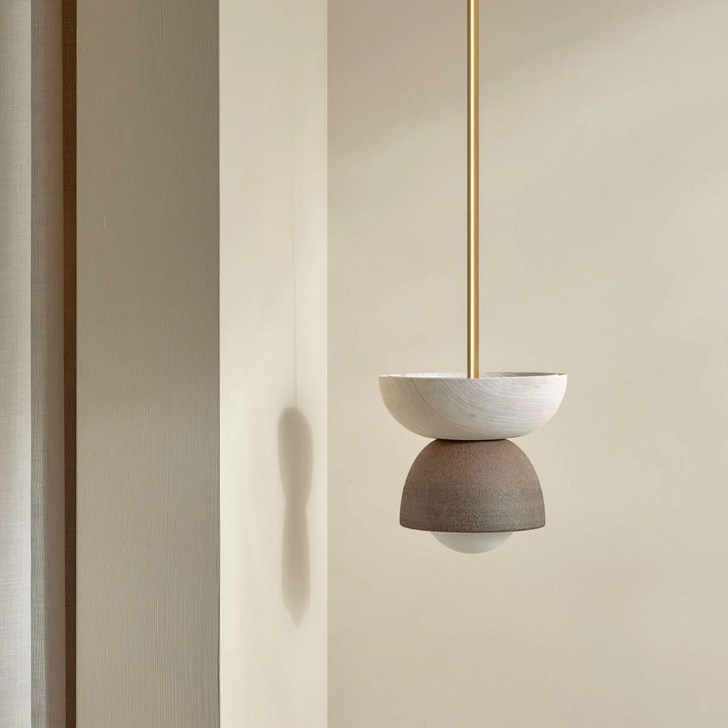 Terra 00 Pendant Light - Solid Rod Clay, Bleached Ash, Brass
